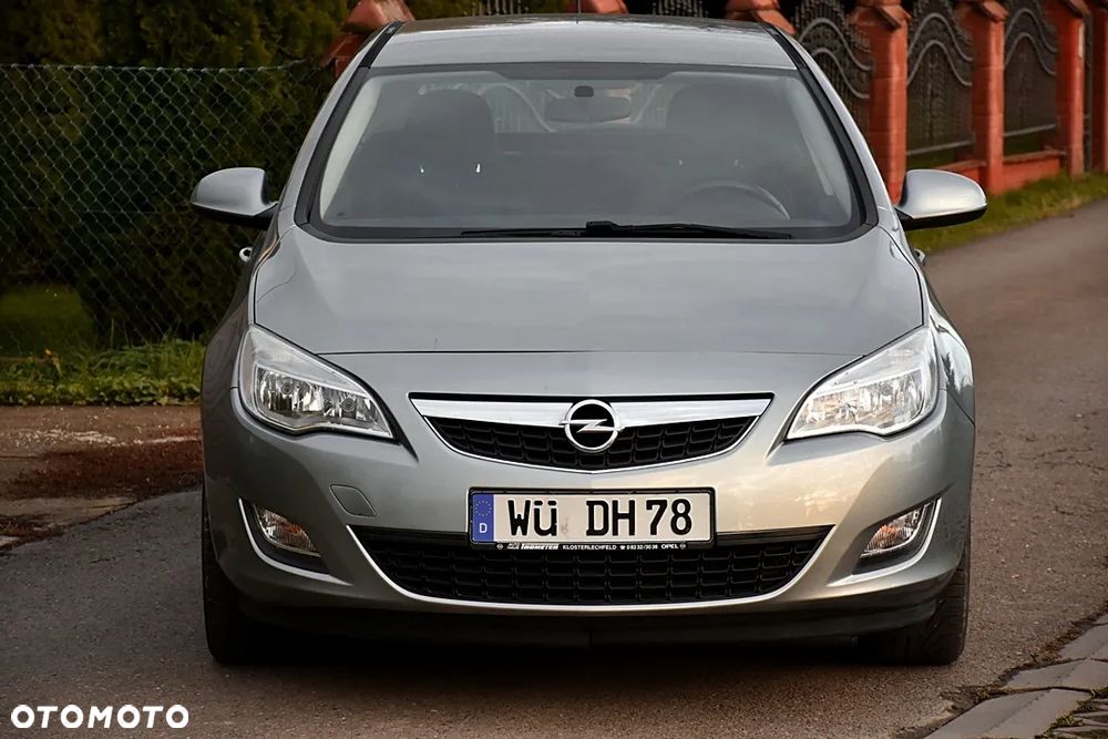 Opel Astra 1.6 Turbo Color Edition - 15