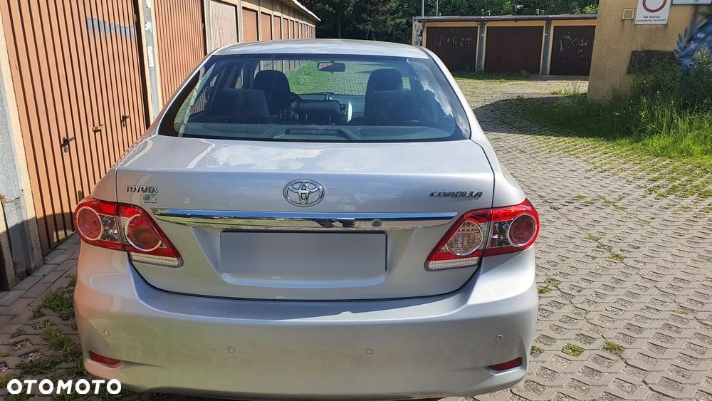 Toyota Corolla 1.6 Premium + - 3