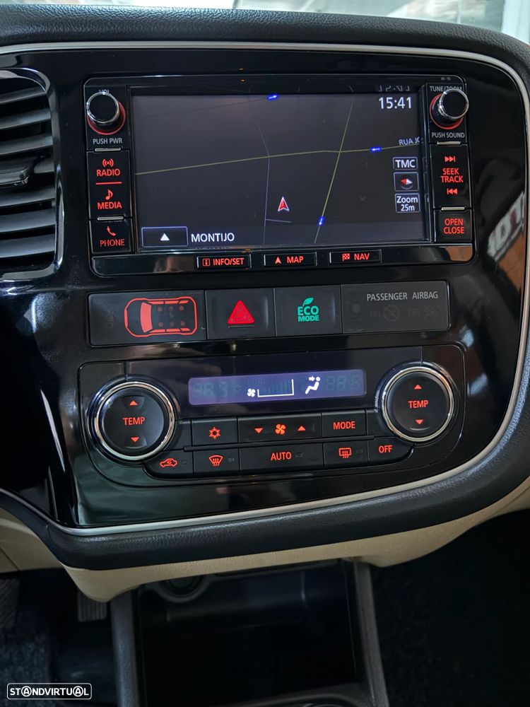 Mitsubishi Outlander 2.2 DI-D Intense Black Edition - 24