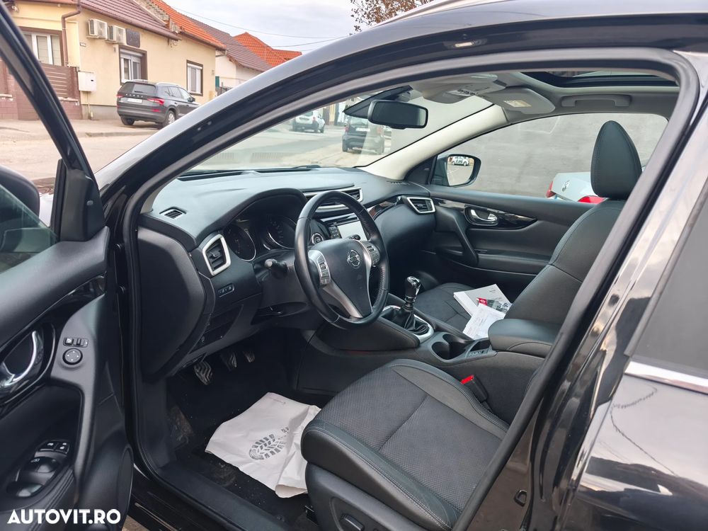 Nissan Qashqai 1.6 DCI TEKNA+ - 9