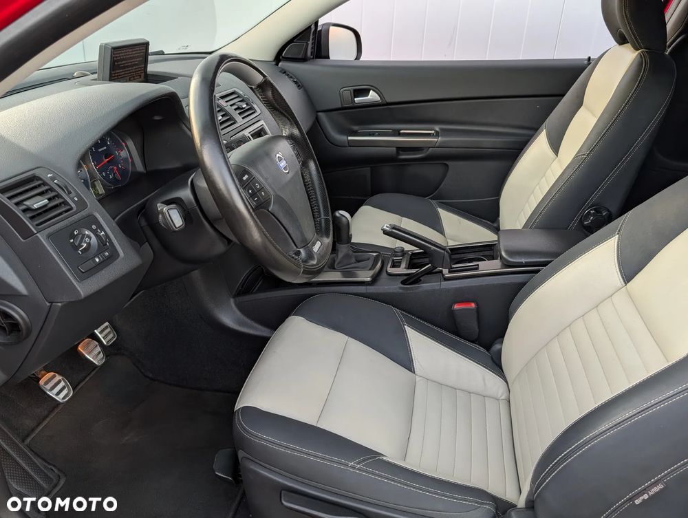 Volvo C30 D4 R-Design - 18