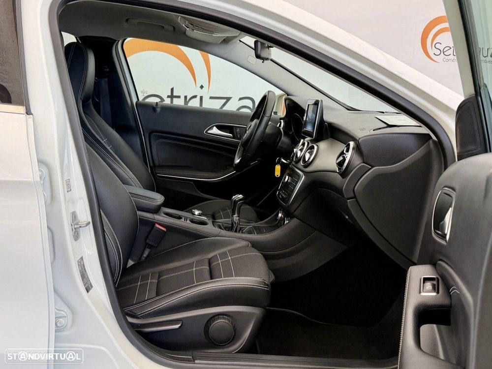 Mercedes-Benz GLA 180 d Urban - 8