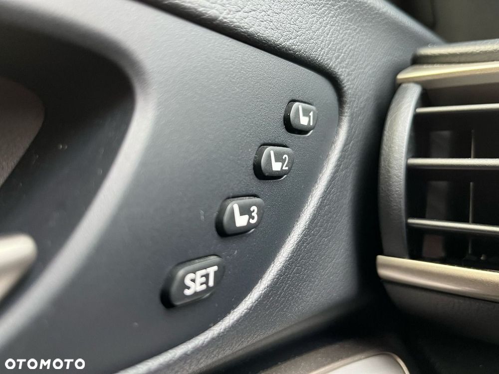 Lexus RC F Prestige - 30