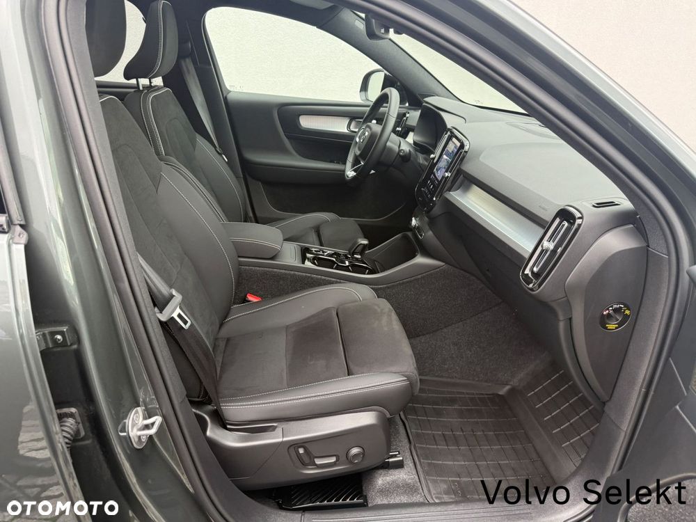 Volvo XC 40 - 29