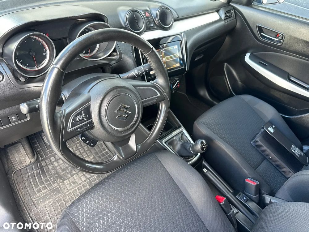 Suzuki Swift 1.2 Premium - 26