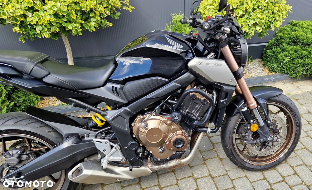 Honda CB - 15