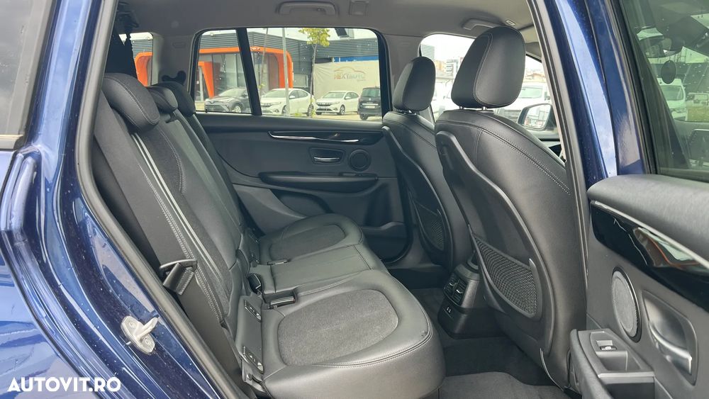 BMW Seria 2 216i - 8