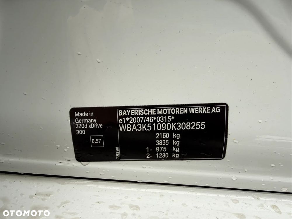 BMW Seria 3 320d xDrive Sport Line - 18