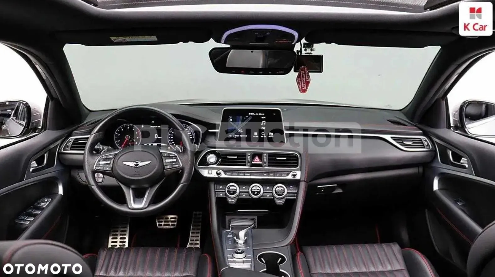 Hyundai Genesis - 12