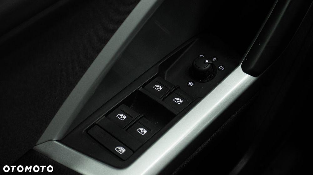 Audi Q3 Sportback 35 TFSI S tronic S line - 23