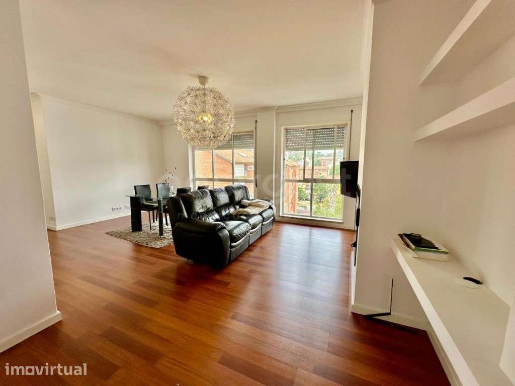 Fantástico Apartamento T2 Mobilado para Arrendar na Solum com Varan... - Grande imagem: 2/16