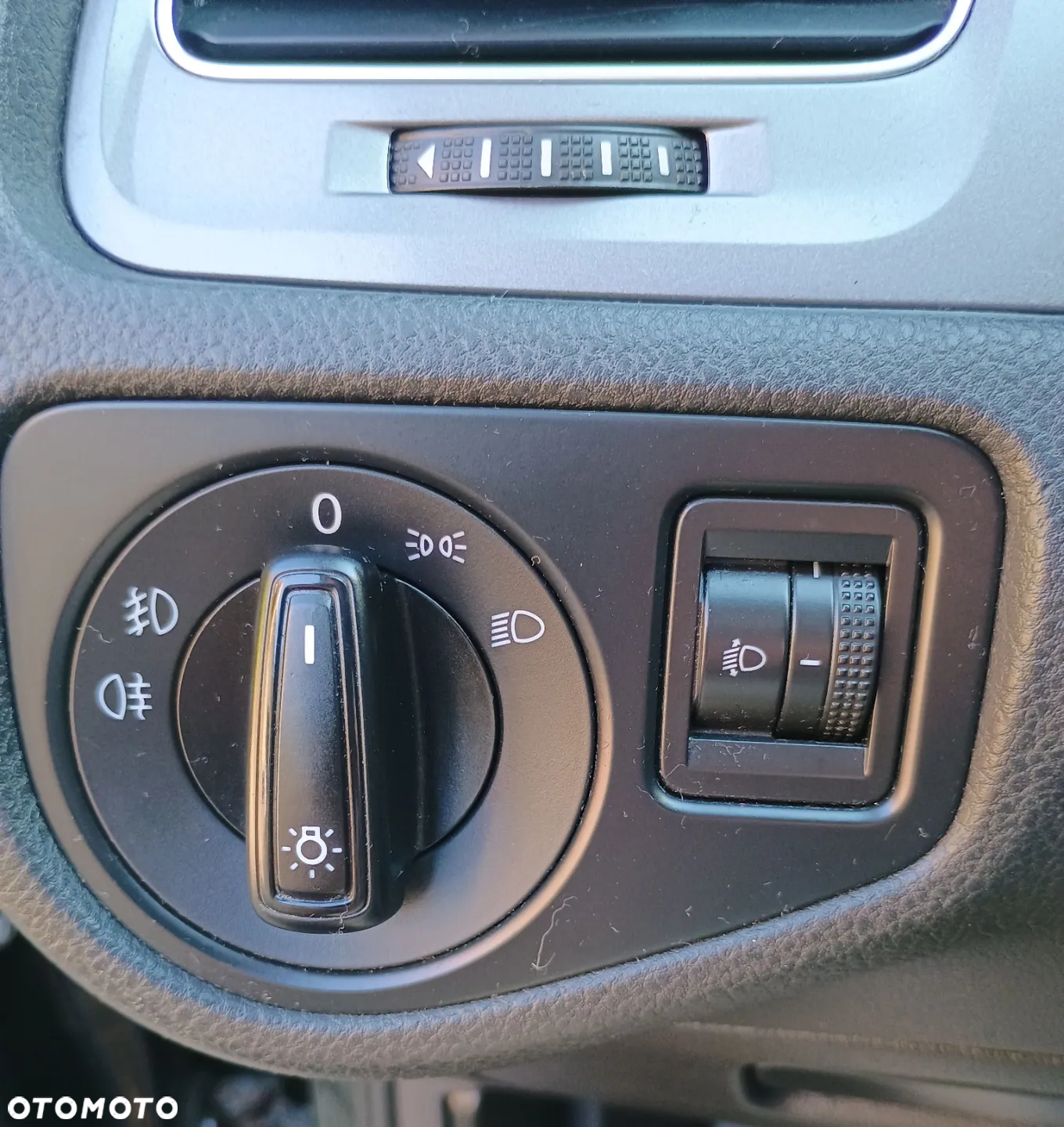 Volkswagen Golf VII 1.6 TDI BMT Comfortline - 18