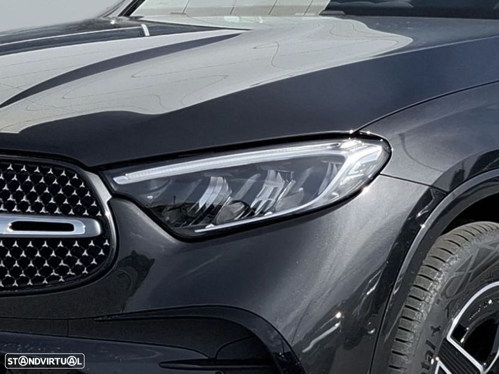Mercedes-Benz GLC 300 e Coupe 4Matic - 3