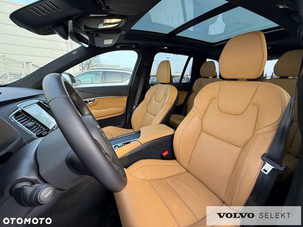 Volvo XC 90 - 26