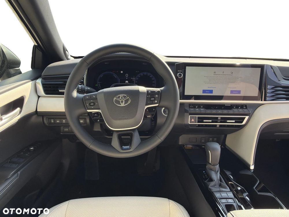 Toyota Camry 2.5 Hybrid Dynamic Force Executive e-CVT - 13