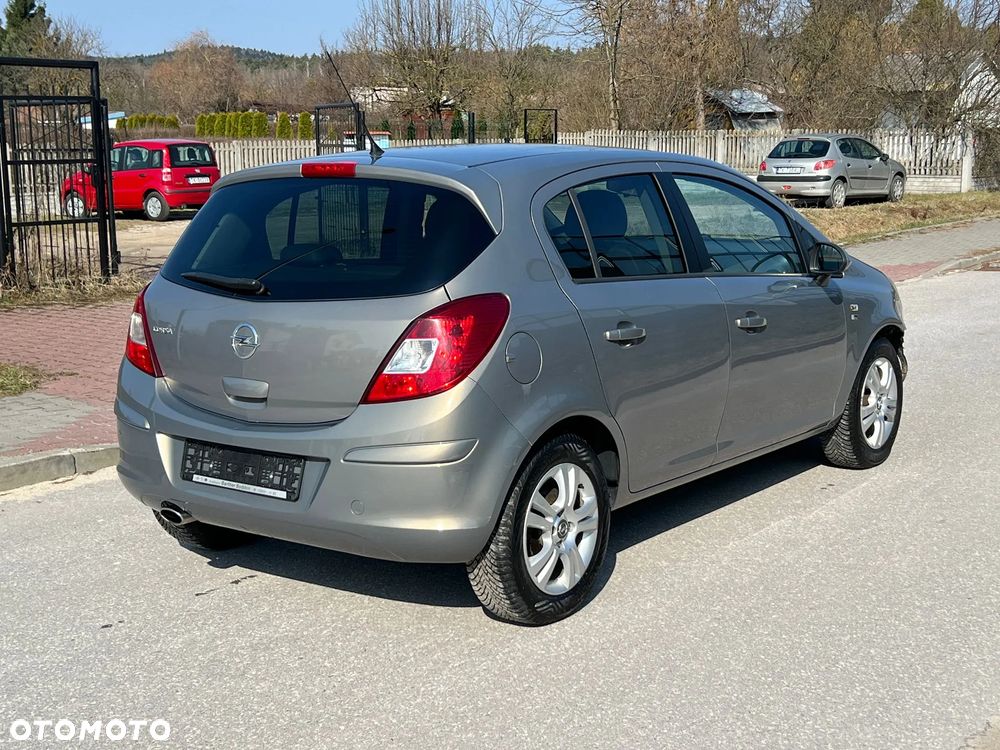 Opel Corsa - 4