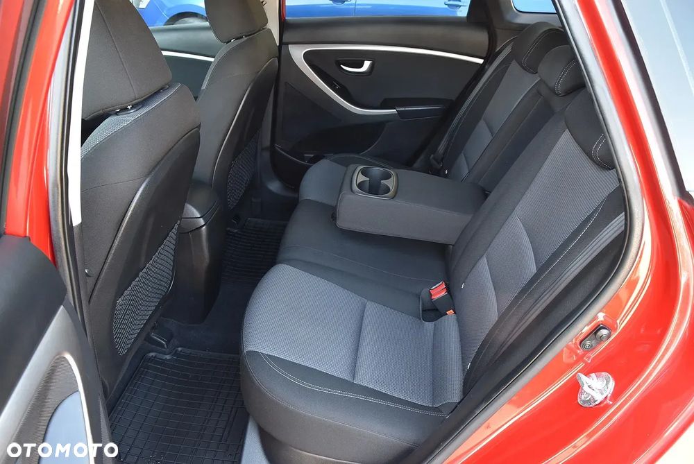 Hyundai i30 - 19