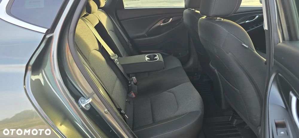 Hyundai i30 1.5 T-GDI 48V Comfort DCT - 19