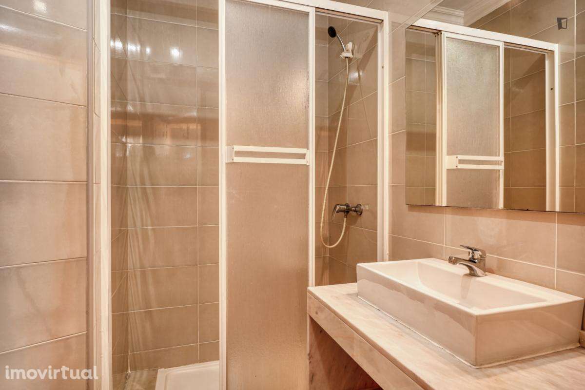 Quarto - localizado em Penha de França Lisbon - Grande imagem: 3/18