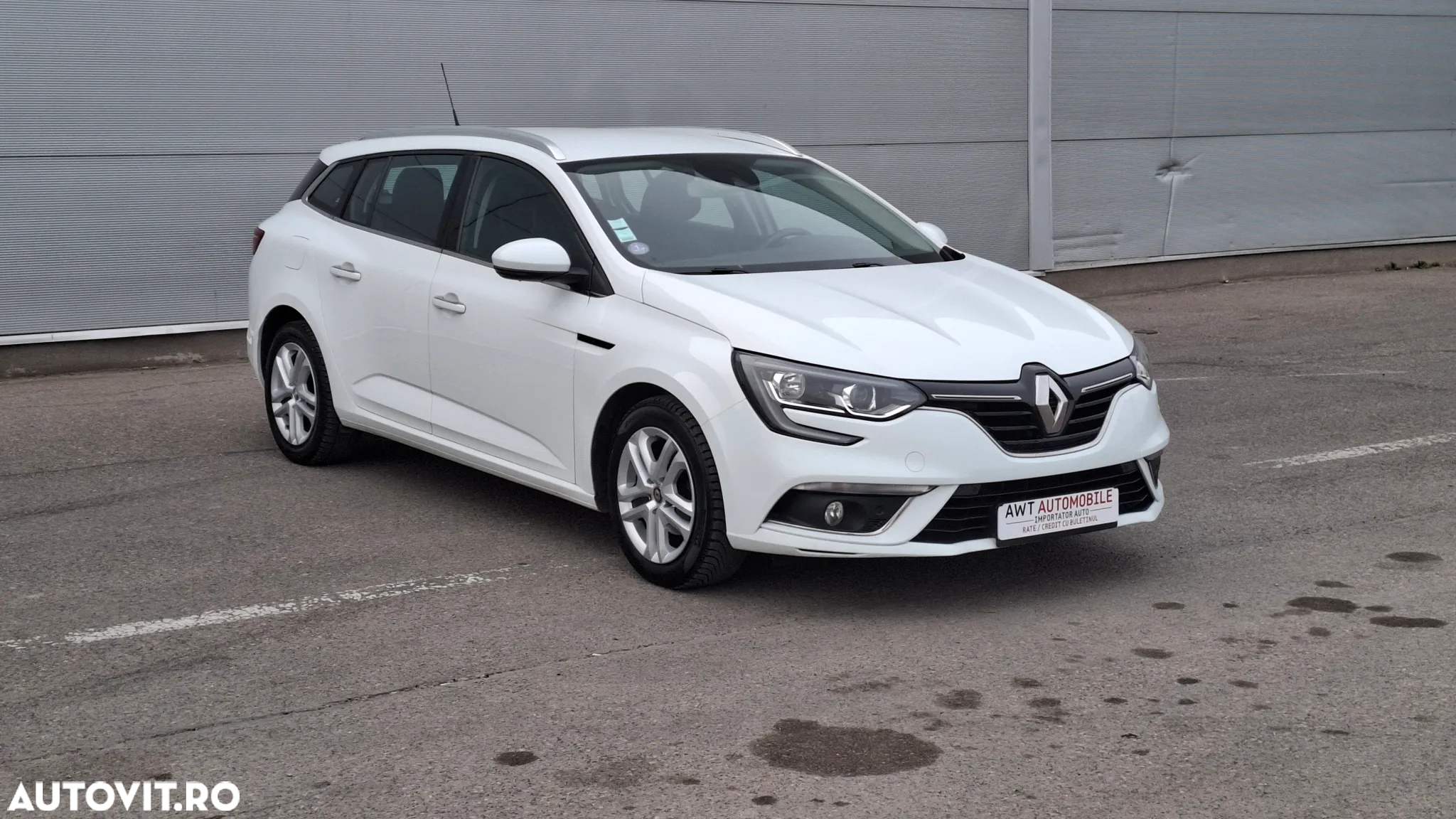 Renault Megane Grandtour TCe 115 GPF LIMITED - 11