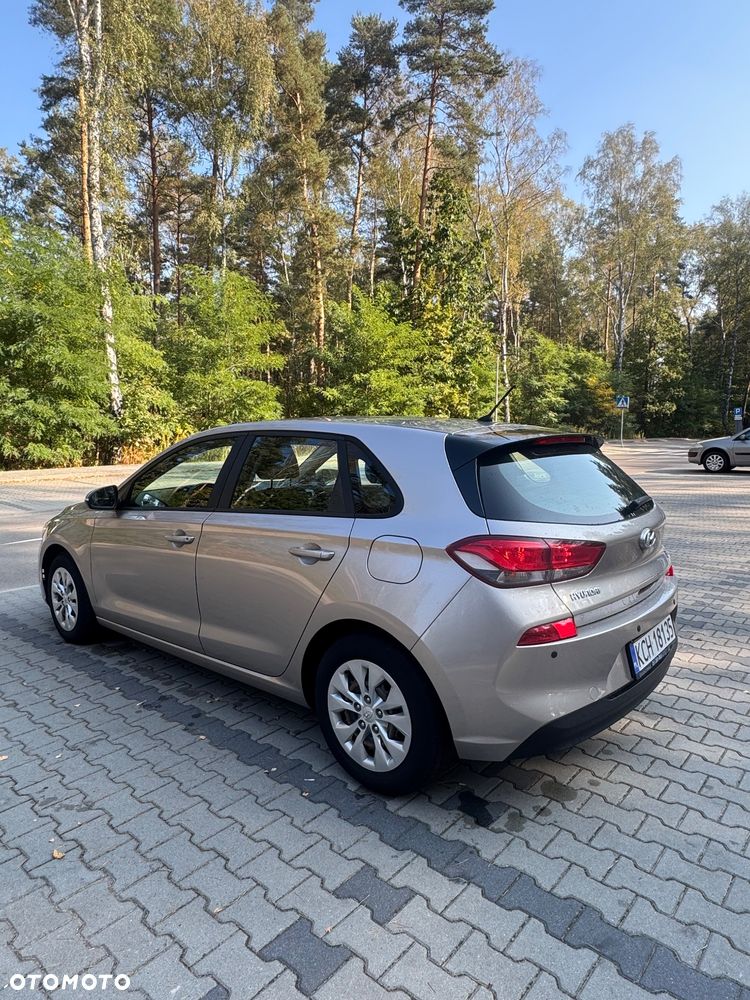 Hyundai i30 1.4 Classic - 11