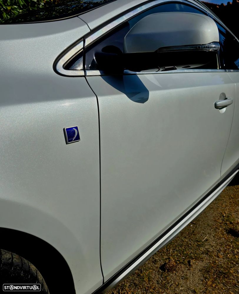 Volvo V40 Cross Country 1.6 D2 Volvo Ocean Race - 22