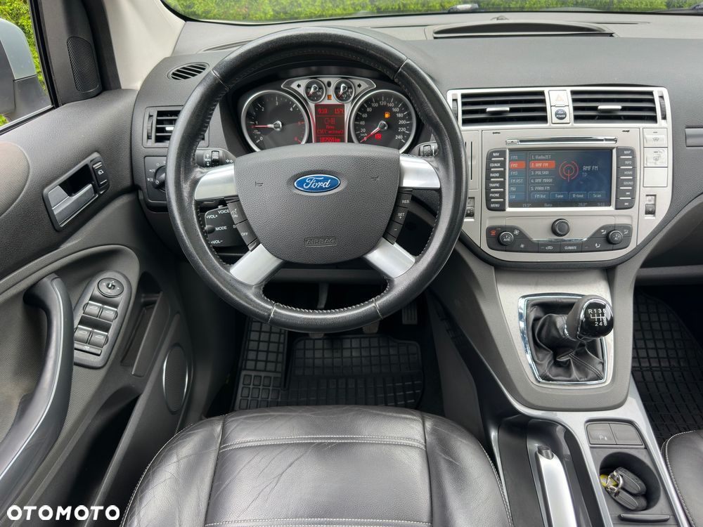 Ford Kuga 2.0 TDCi 4x4 Titanium - 6