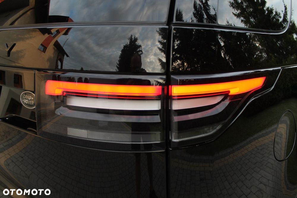 Land Rover Discovery 3.0 Td6 SkyView Edition - 19