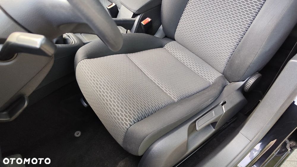 Volkswagen Golf 1.6 Comfortline - 20