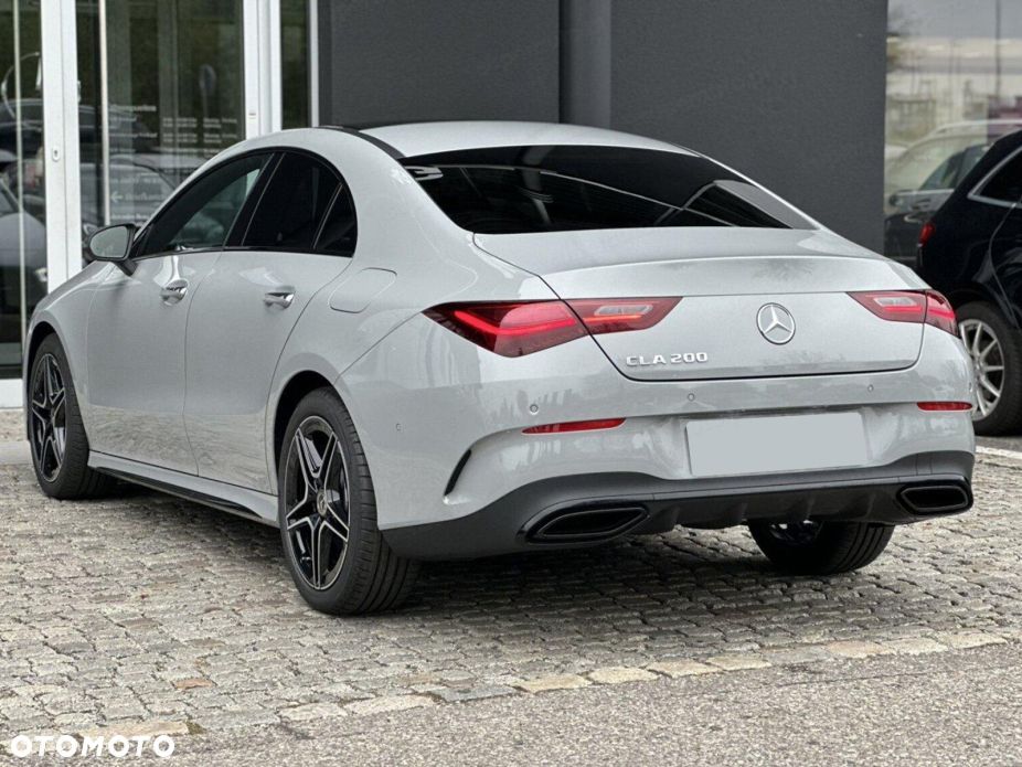 Mercedes-Benz CLA - 2