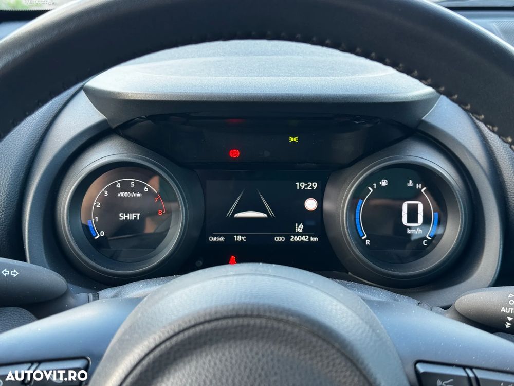 Toyota Yaris 1.5 MT Dynamic - 10