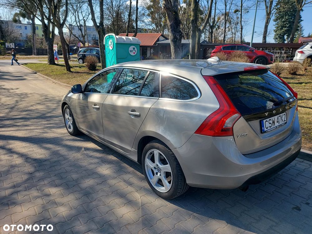 Volvo V60 - 8