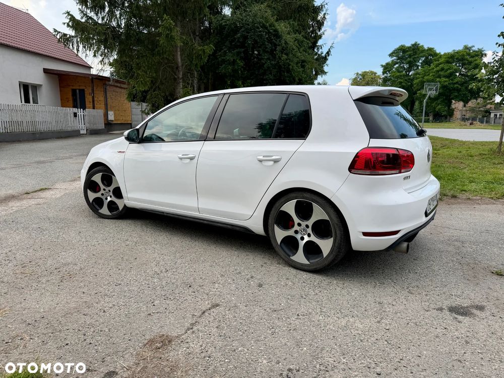 Volkswagen Golf 2.0 TSI GTI DSG - 5