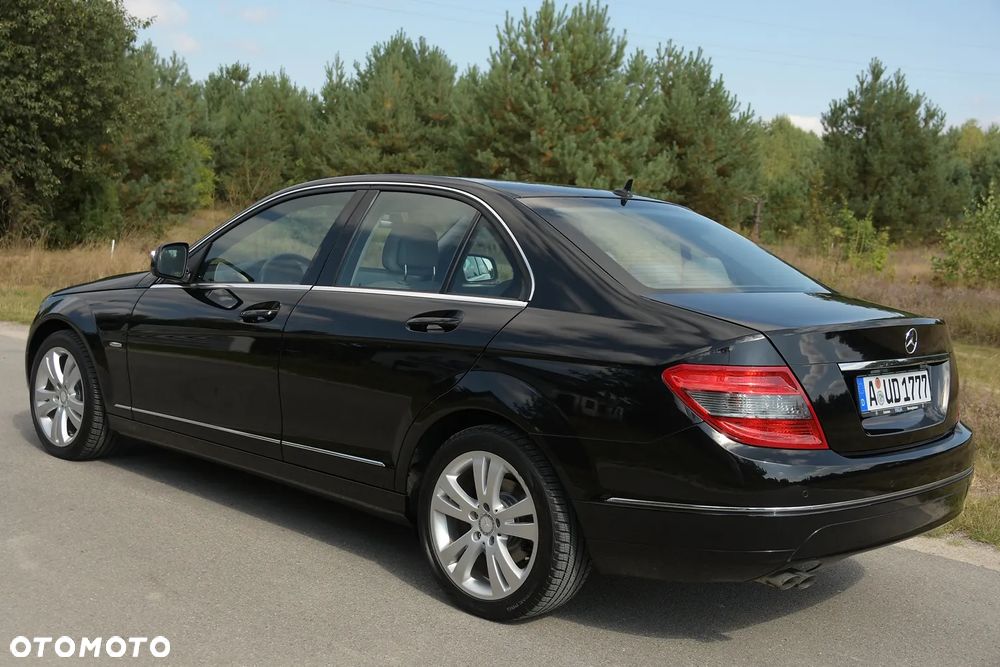 Mercedes-Benz Klasa C 180 T Kompressor Avantgarde - 9