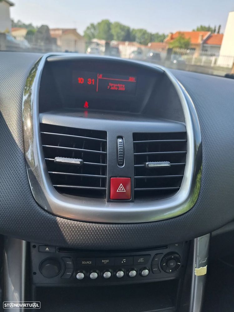 Peugeot 207 CC - 16