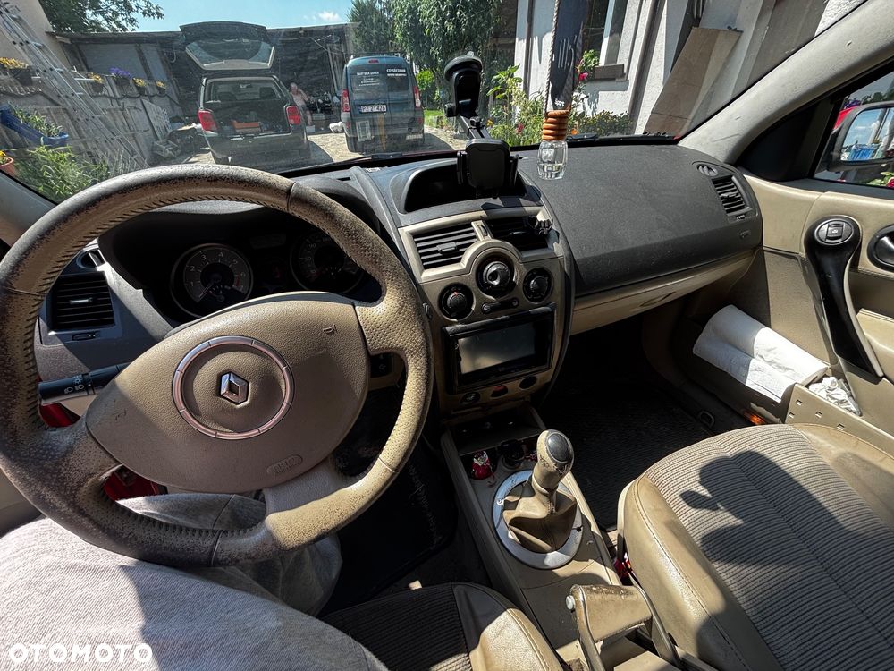 Renault Megane 1.6 16V Confort Authentique - 9