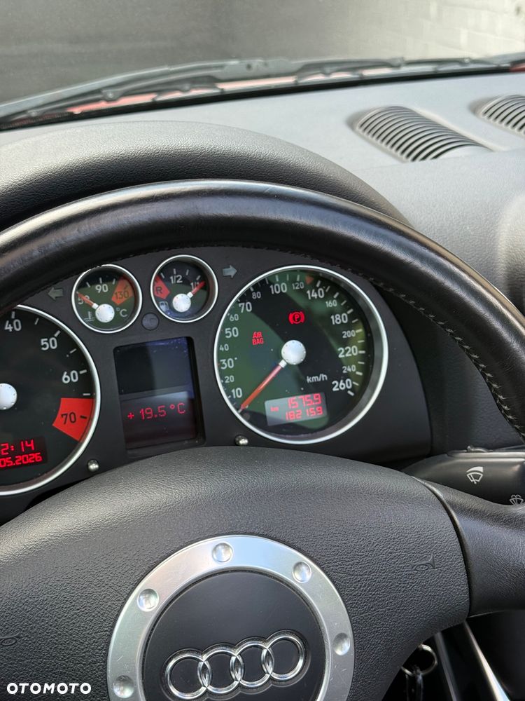 Audi TT Roadster 1.8T - 26