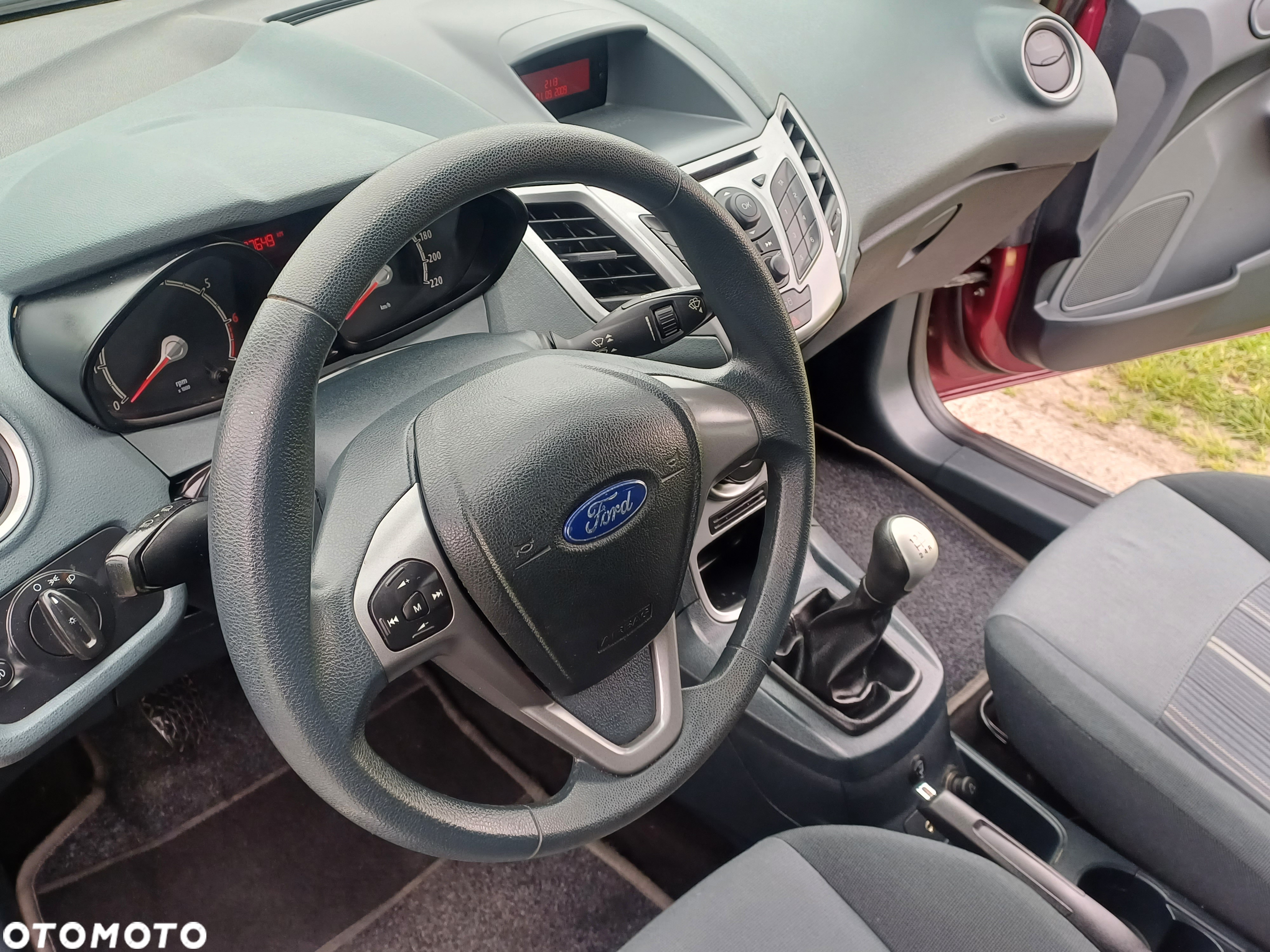 Ford Fiesta 1.4 Ghia - 9