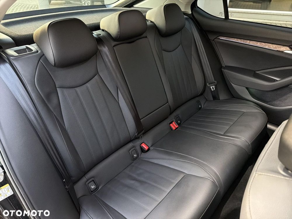 Skoda Superb 2.0 TDI SCR 4x4 L&K DSG - 21