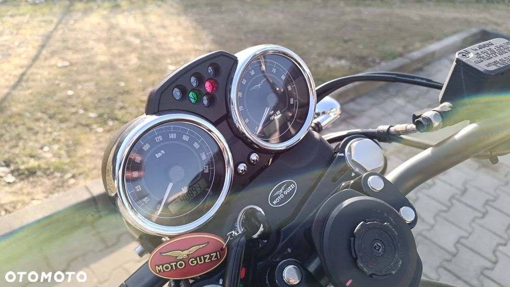 Moto Guzzi V7 - 3