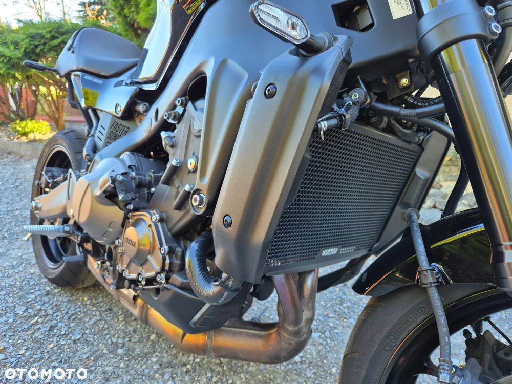 Yamaha XSR - 32