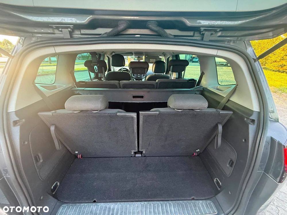 Opel Zafira 2.0 CDTI Cosmo - 29