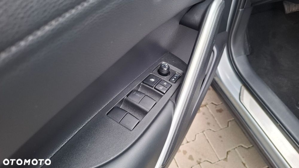 Toyota Corolla Cross 2.0 Hybrid Style - 14