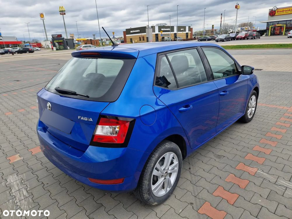 Skoda Fabia - 4