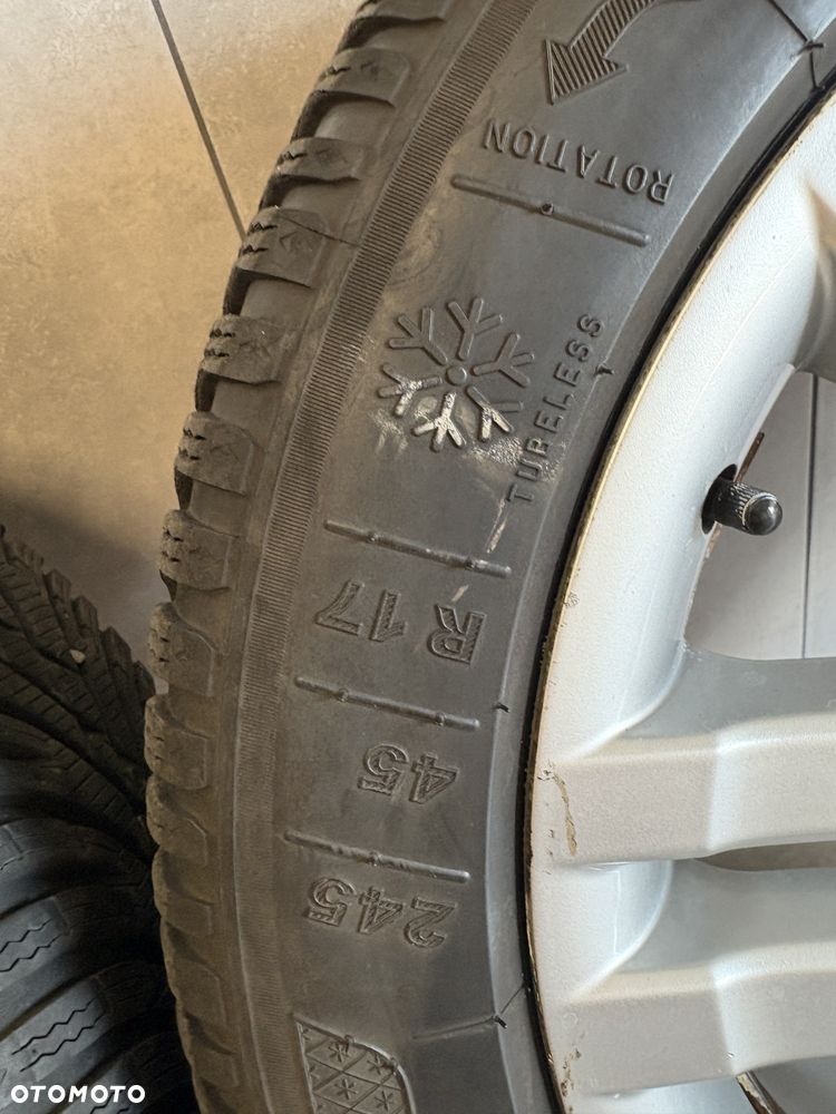 Oryginalne felgi Mercedes-Benz 17” + opony zimowe 245/45 R17 | Komplet | 2799zł - 3