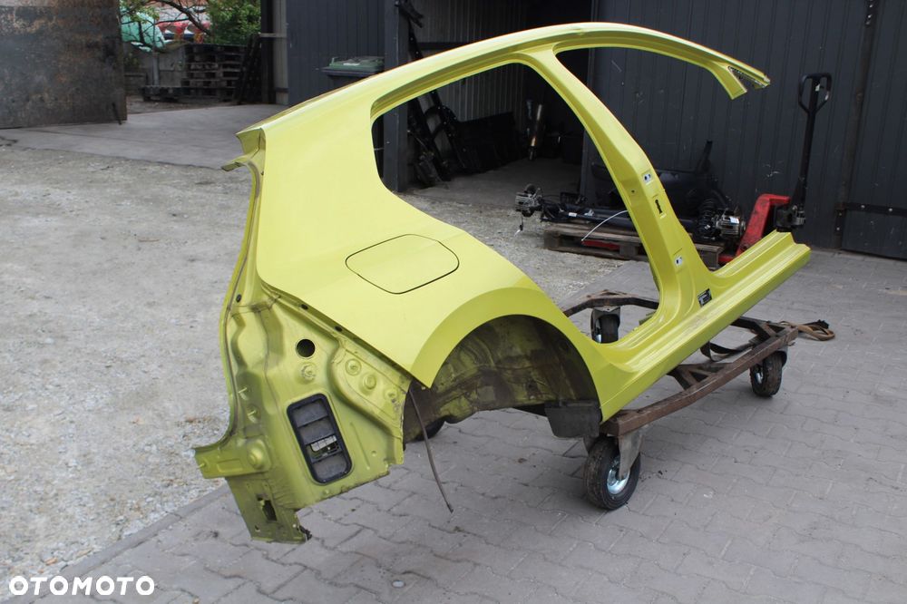 VW Golf VIII ćwiartka tył prawa - 4