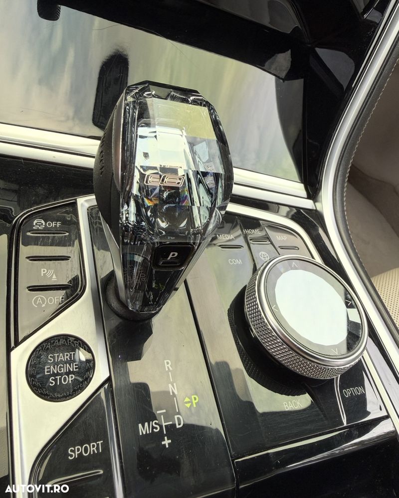 BMW Seria 8 840i xDrive - 16