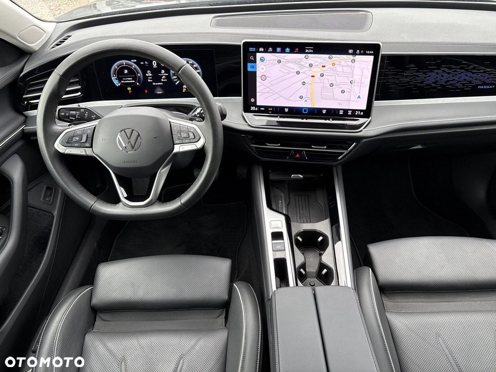 Volkswagen Passat - 14
