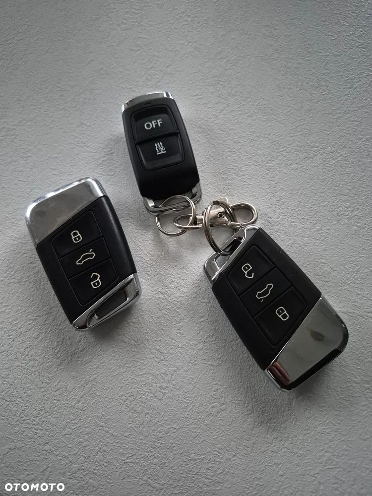 Volkswagen Passat 2.0 TDI SCR (BlueMotion Technology) DSG Highline - 40