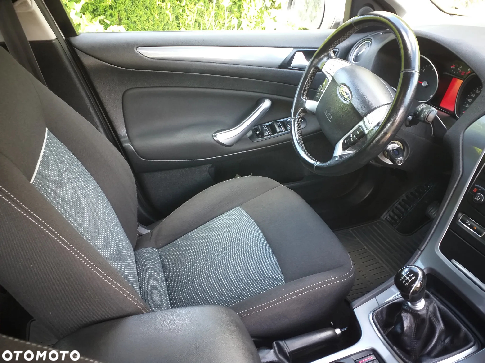 Ford Mondeo Turnier 2.0 TDCi Titanium - 24